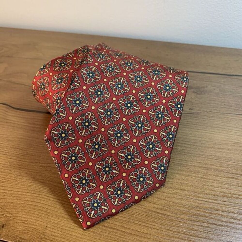 Beaufort Tie Rack Red Blue Gold Geometric Print 100% Silk Tie Made in Italy